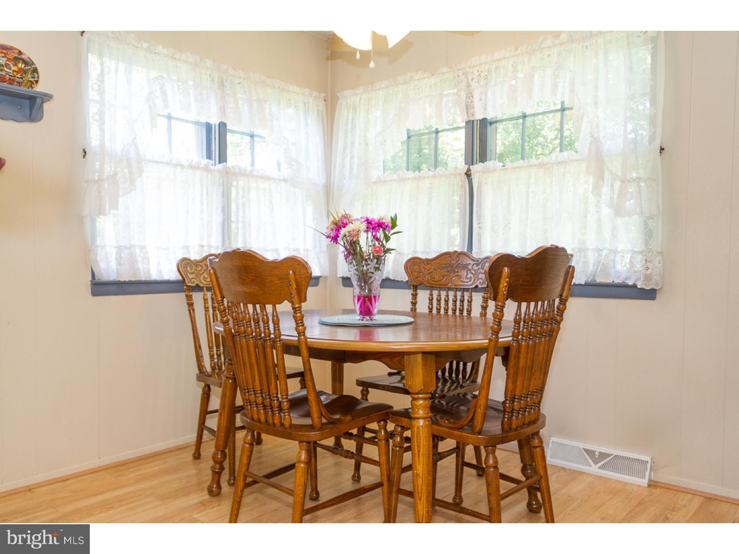 322 Surrey Road Cherry Hill, NJ 08002 - Photo 7 of 21 Breakfast Room