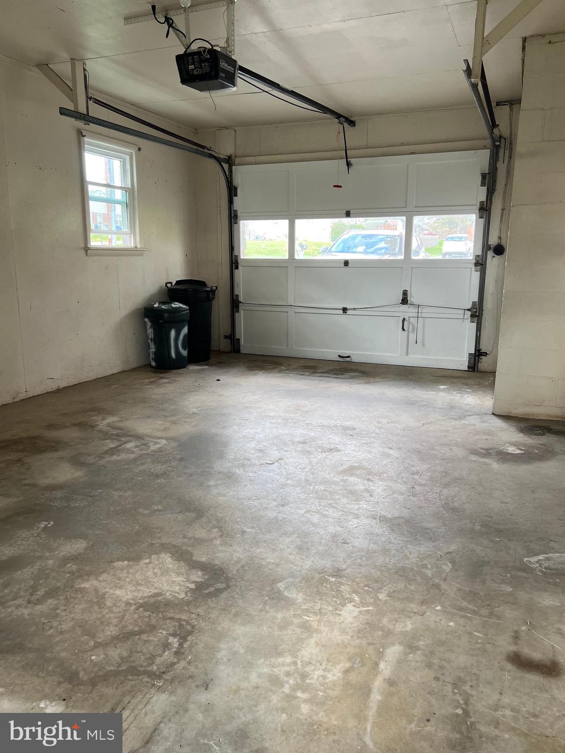 1012 Highfield Drive Hampstead, MD 21074 - Photo 36 of 36 Garage