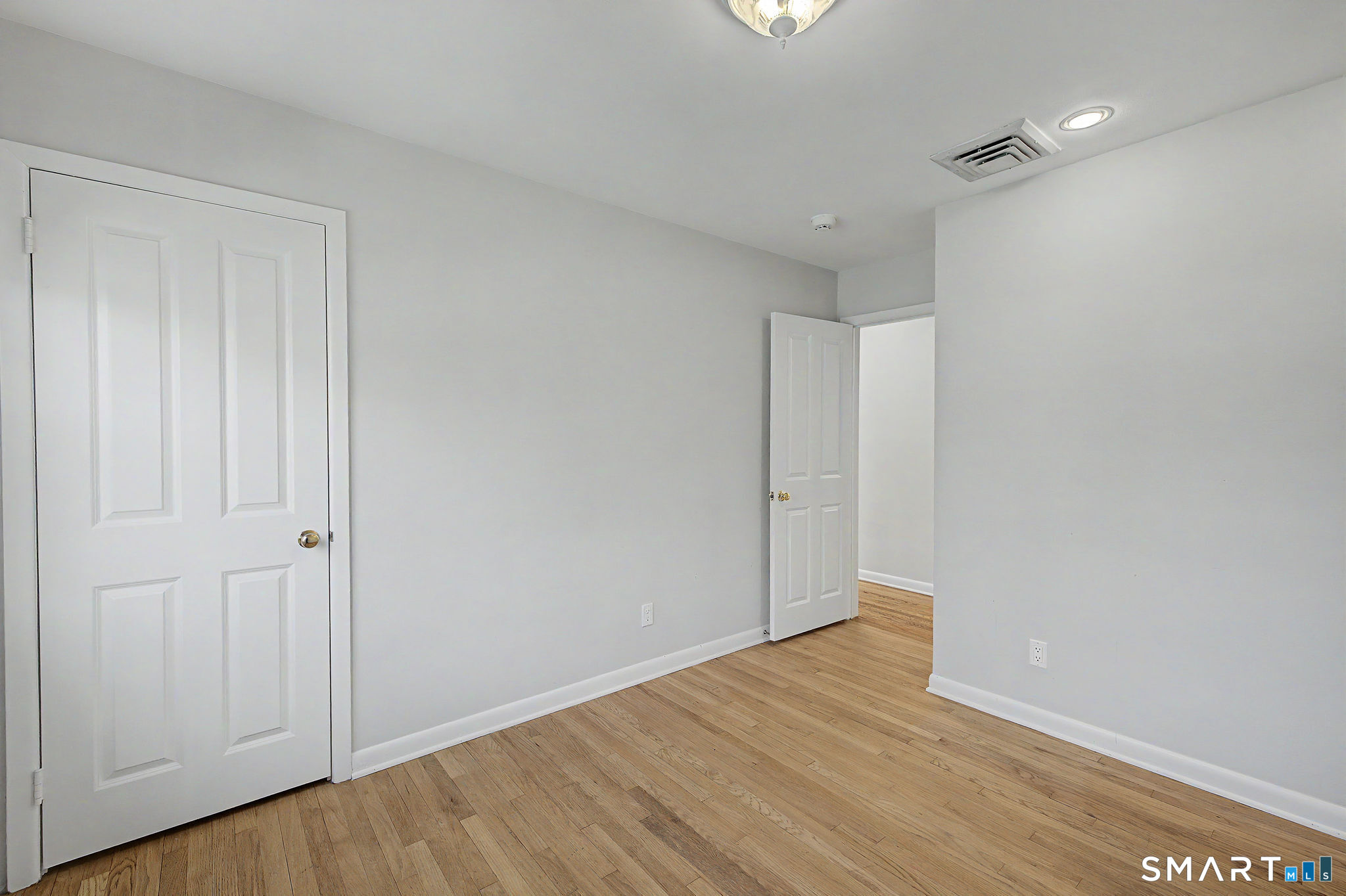 179 Berrian Road Stamford, CT 06905 - Photo 19 of 33