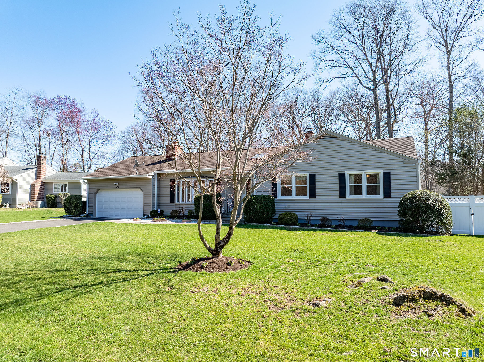 179 Berrian Road Stamford, CT 06905 - Photo 2 of 33
