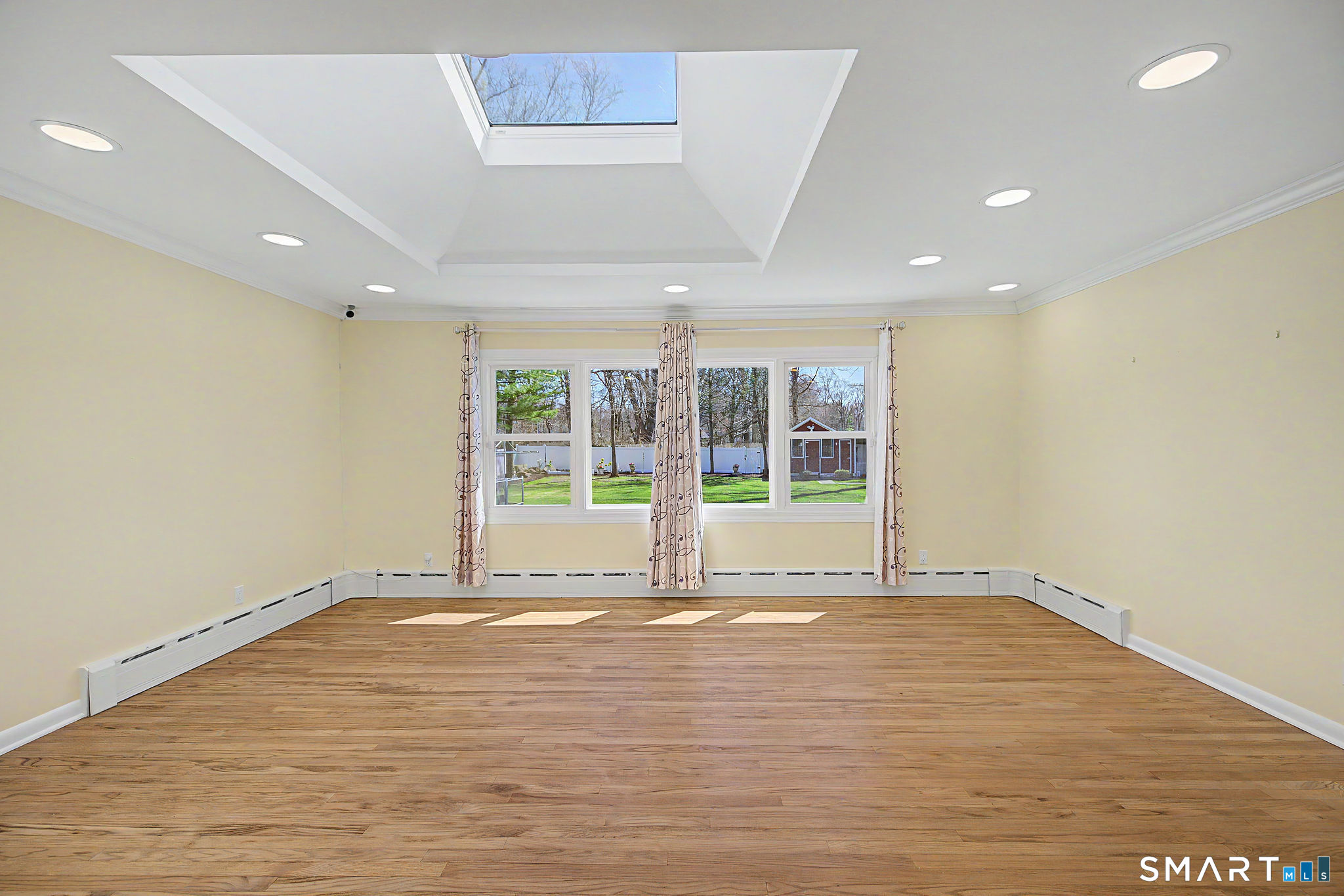 179 Berrian Road Stamford, CT 06905 - Photo 8 of 33