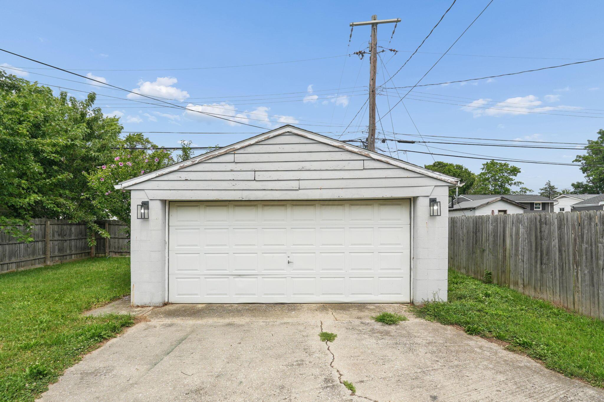 4040 Randell Road Columbus, OH 43228 - Photo 27 of 31 28-web-or-mls-4040-randell-rd