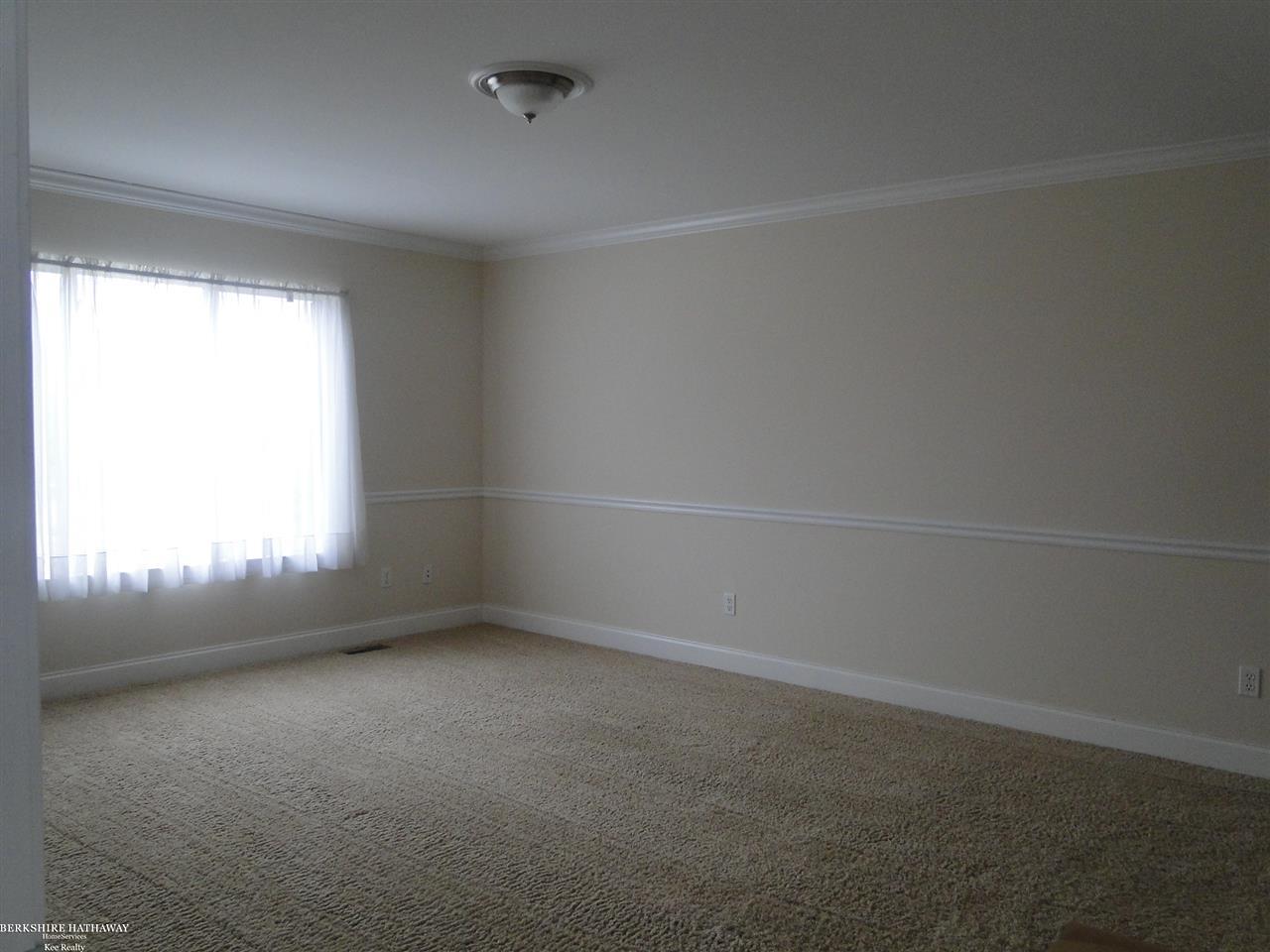 28305 Katie Road New Baltimore, MI 48047 - Photo 18 of 55 31272470-17.JPG
