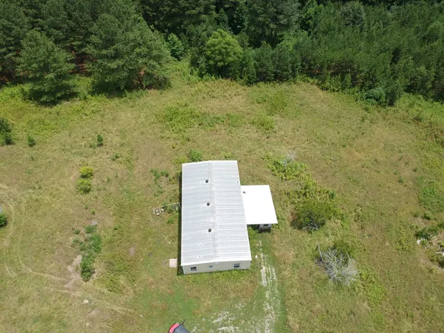 a view of a small yard