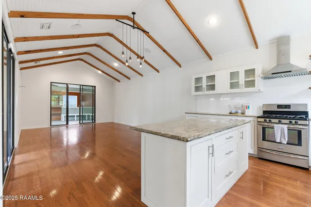 $350,000 | 220 Duclos Street, Lafayette, LA 70506