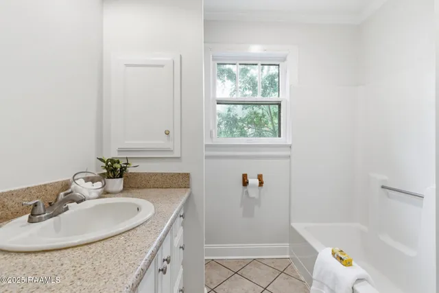 $350,000 | 220 Duclos Street, Lafayette, LA 70506