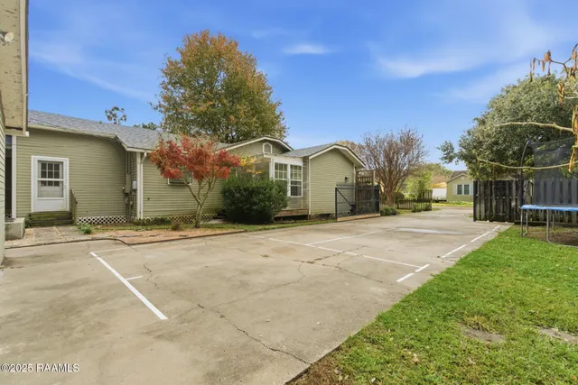 $350,000 | 220 Duclos Street, Lafayette, LA 70506