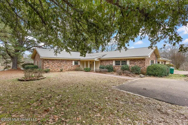 $390,000 | 1153 Owens Road, Terry, MS 39170