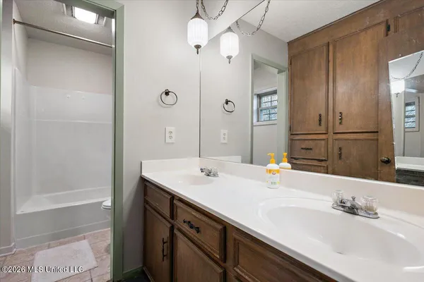 $390,000 | 1153 Owens Road, Terry, MS 39170