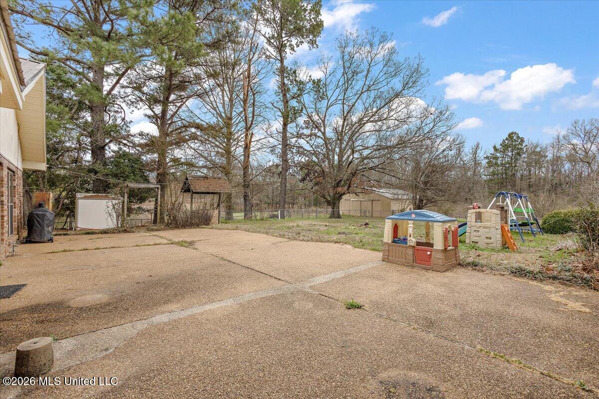 1153 Owens Road Terry, MS 39170 - Photo 6 of 43 7936
