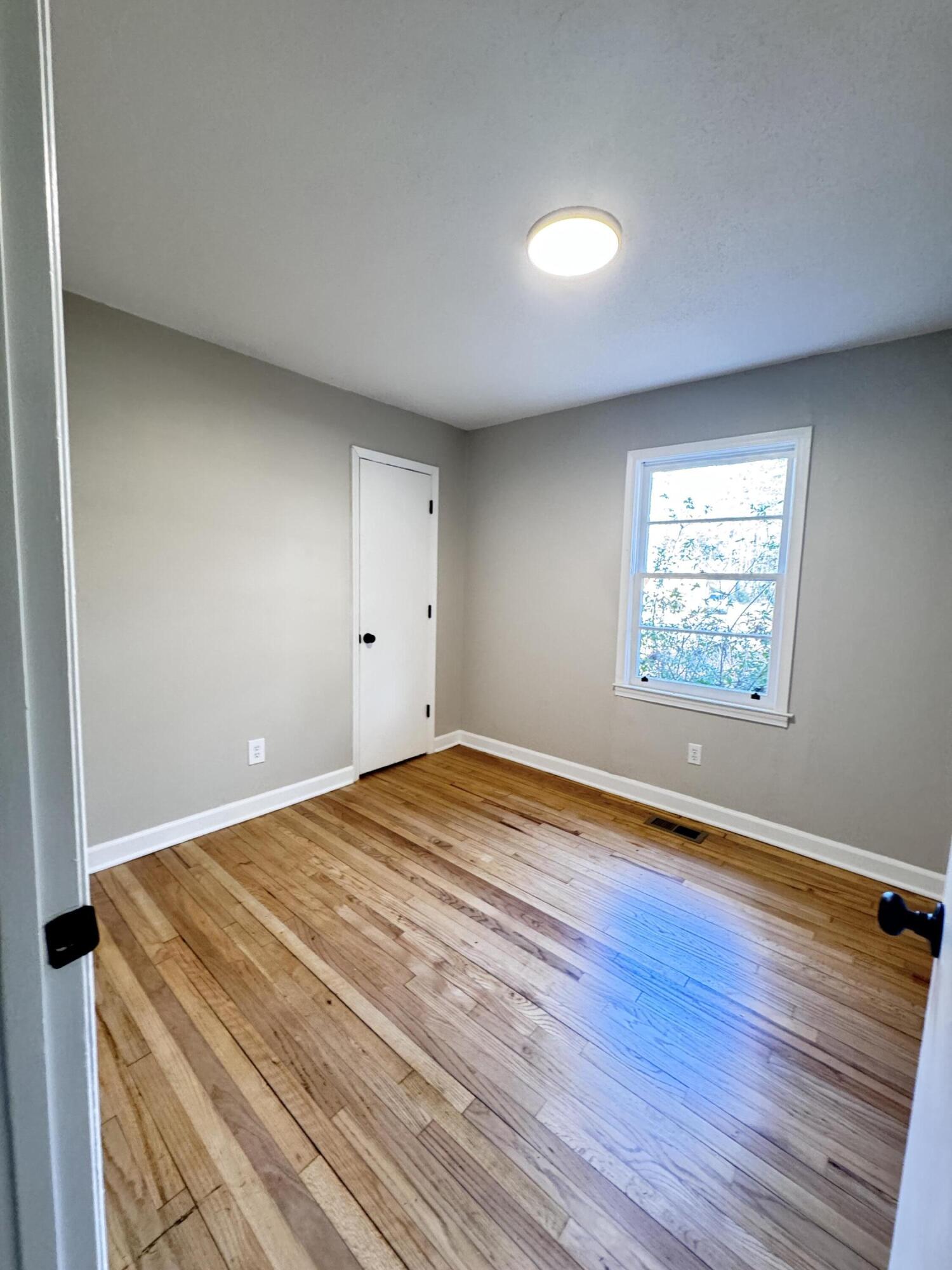 114 Madison Street Walterboro, SC 29488 - Photo 12 of 16 114 Madison Street