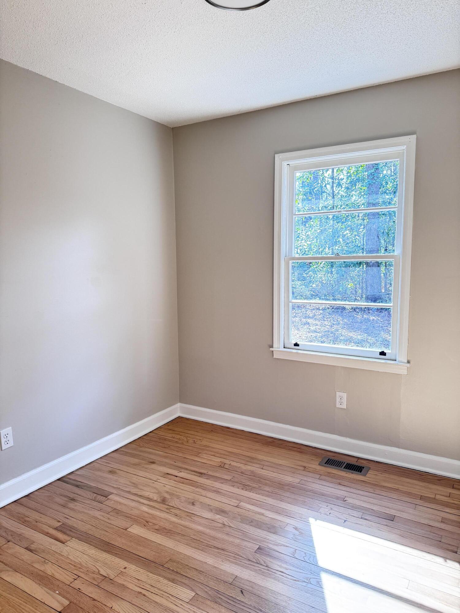 114 Madison Street Walterboro, SC 29488 - Photo 14 of 16 114 Madison Street