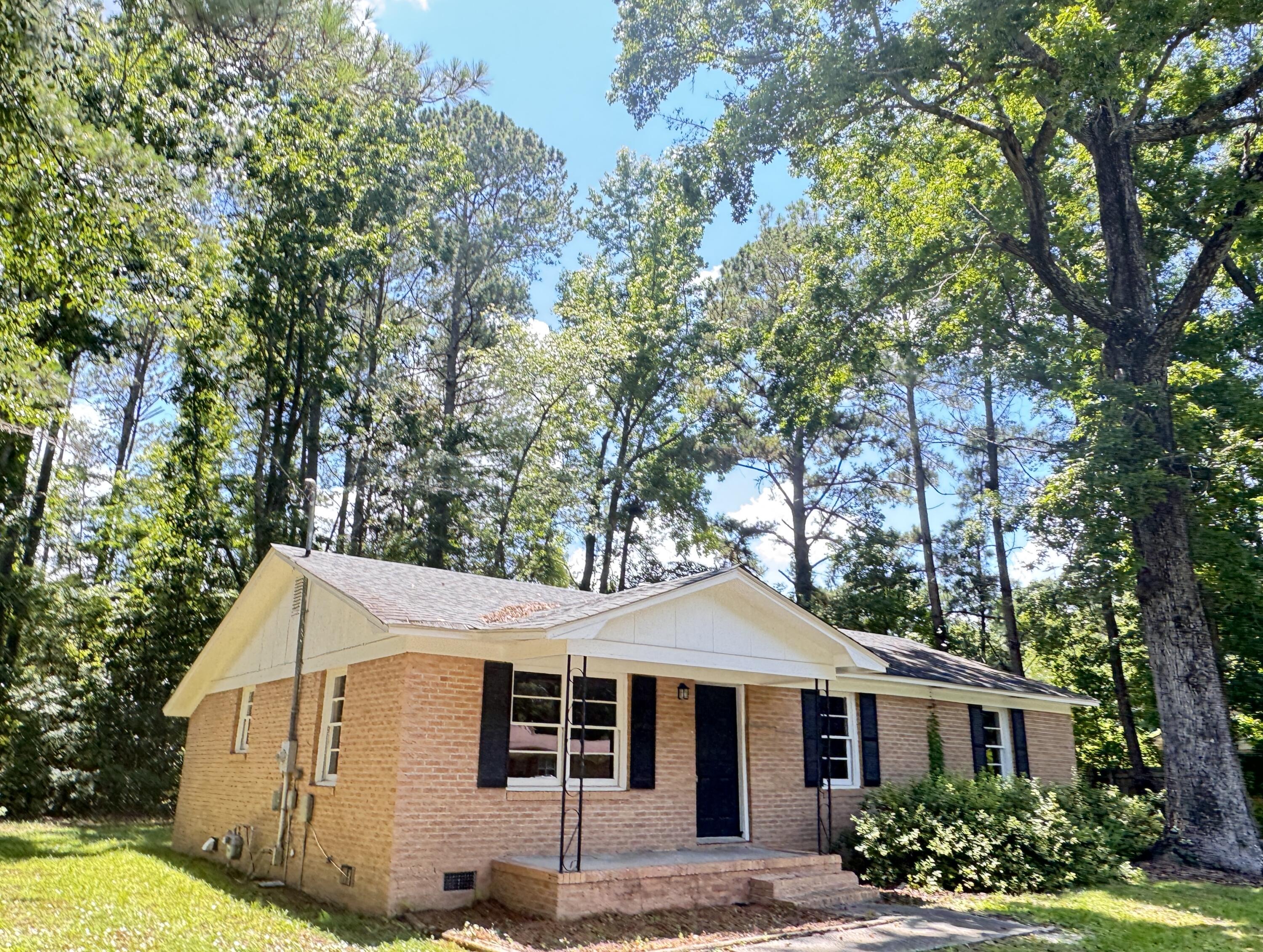 114 Madison Street Walterboro, SC 29488 - Photo 2 of 16 114 Madison Street