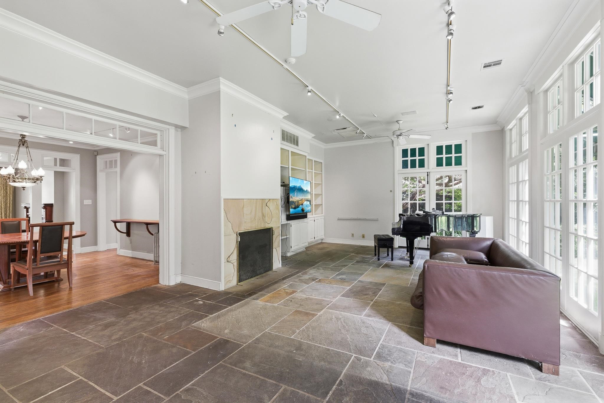 2899 Iroquois Road Memphis, TN 38111 - Photo 18 of 40
