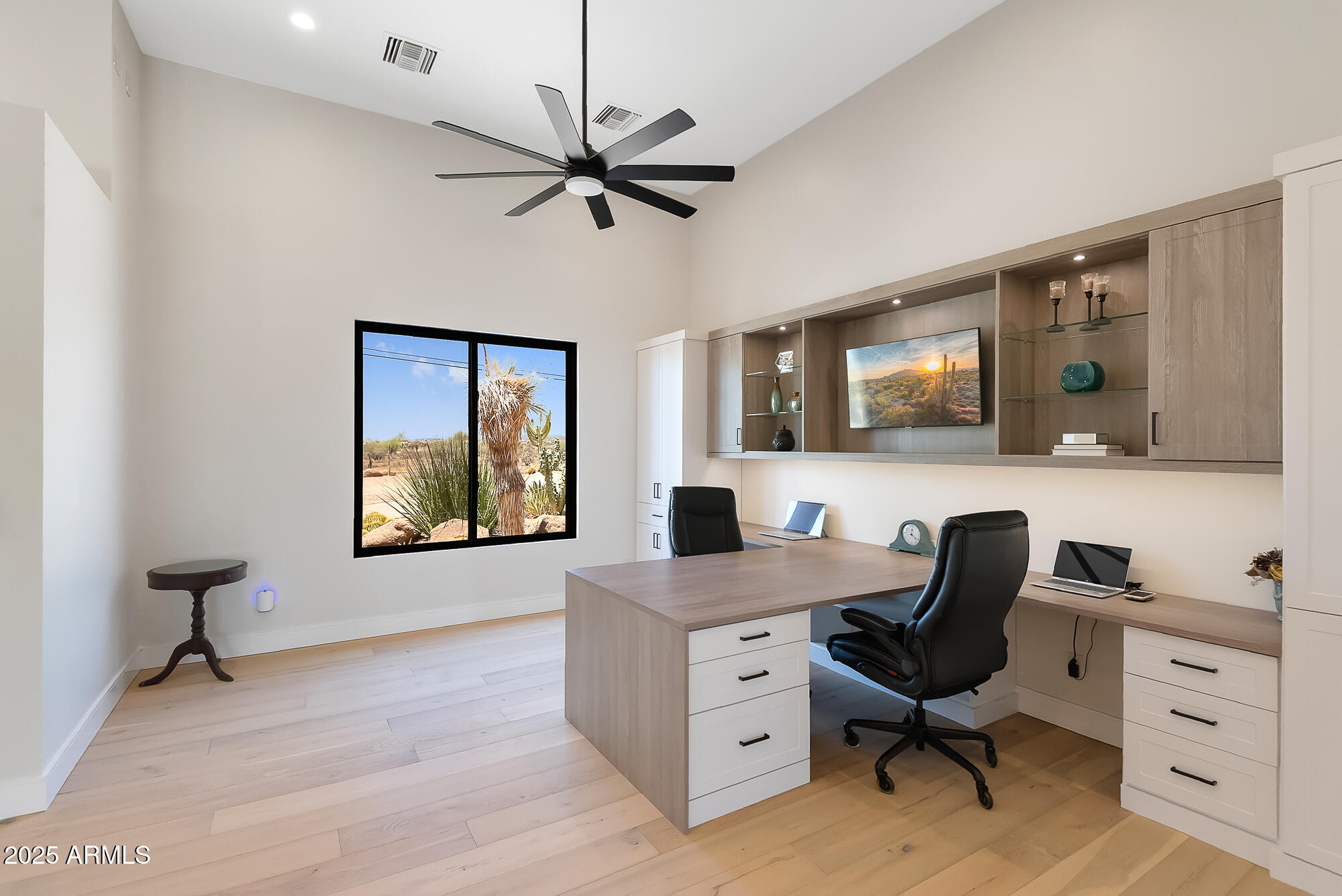 39419 7th Avenue Phoenix, AZ 85086 - Photo 32 of 51 a workspace with furniture and window