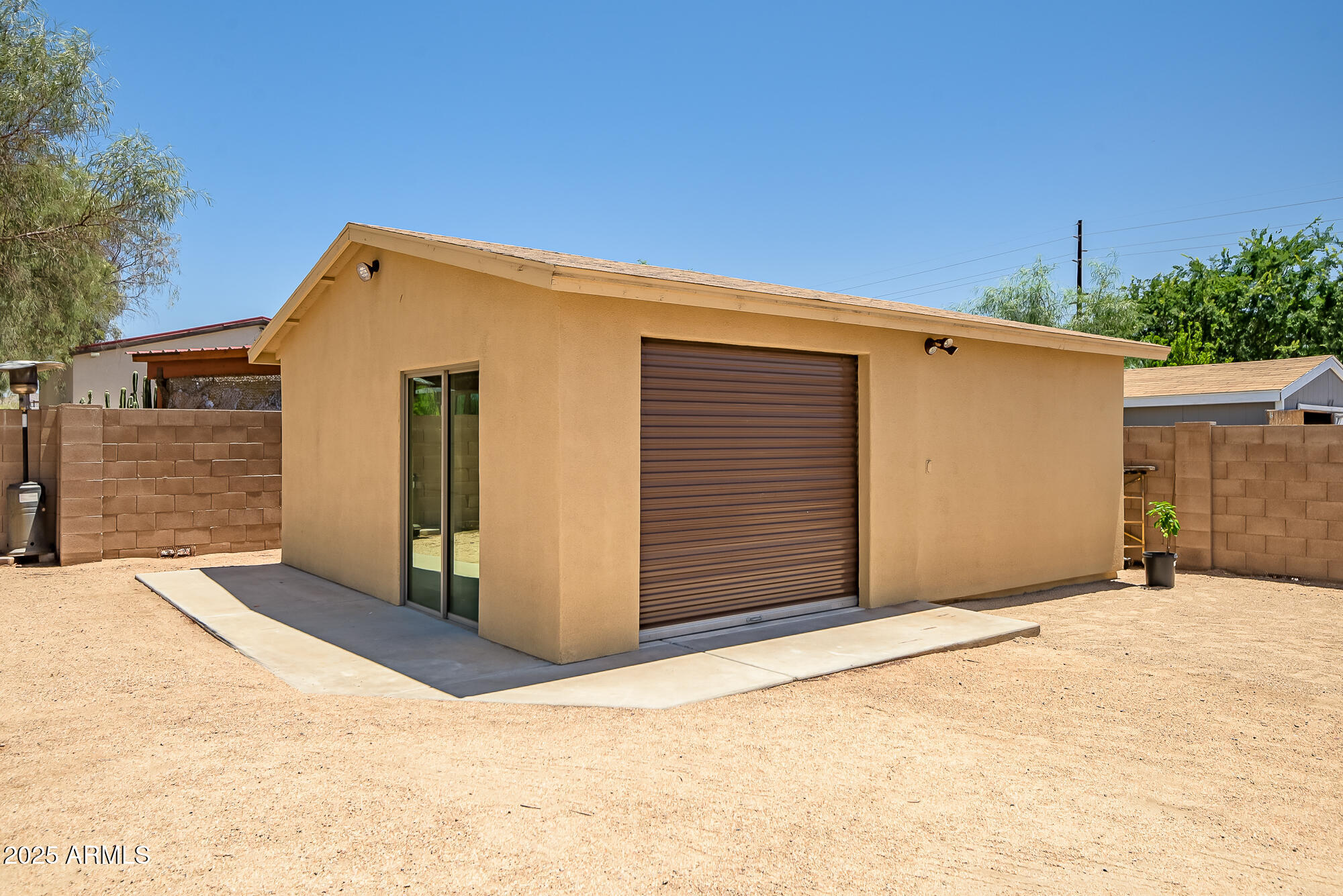 39419 7th Avenue Phoenix, AZ 85086 - Photo 45 of 51 a view of a garage