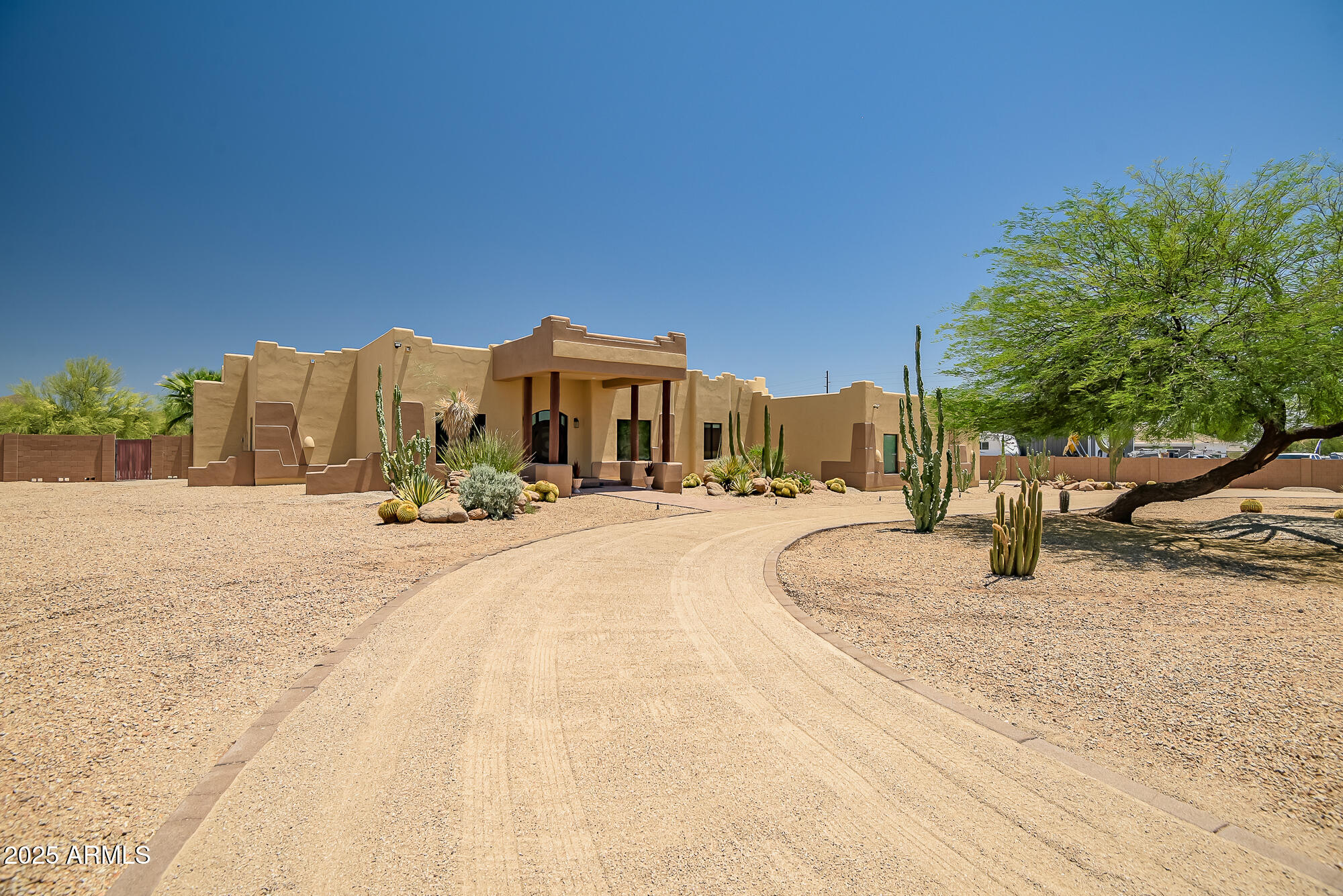 39419 7th Avenue Phoenix, AZ 85086 - Photo 50 of 51 a view of a building with snow on the road