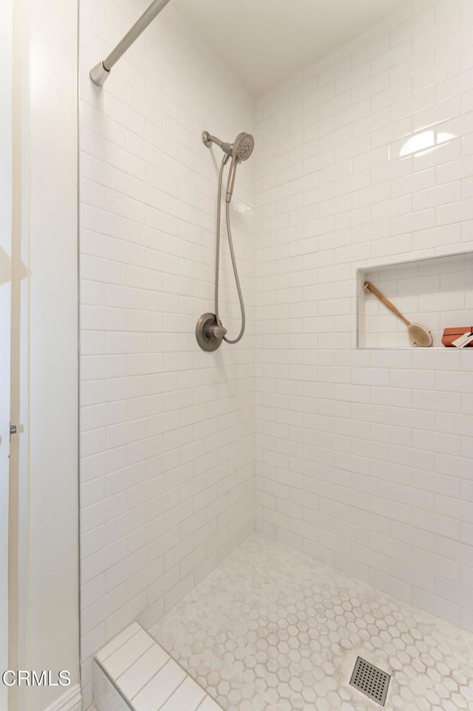 5436 McCulloch Avenue, Unit F Temple City, CA 91780 - Photo 22 of 33 a bathroom with a shower