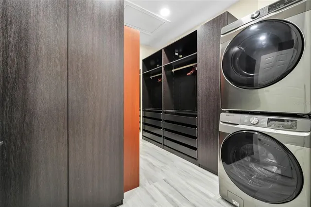 a close view of utility and utility room