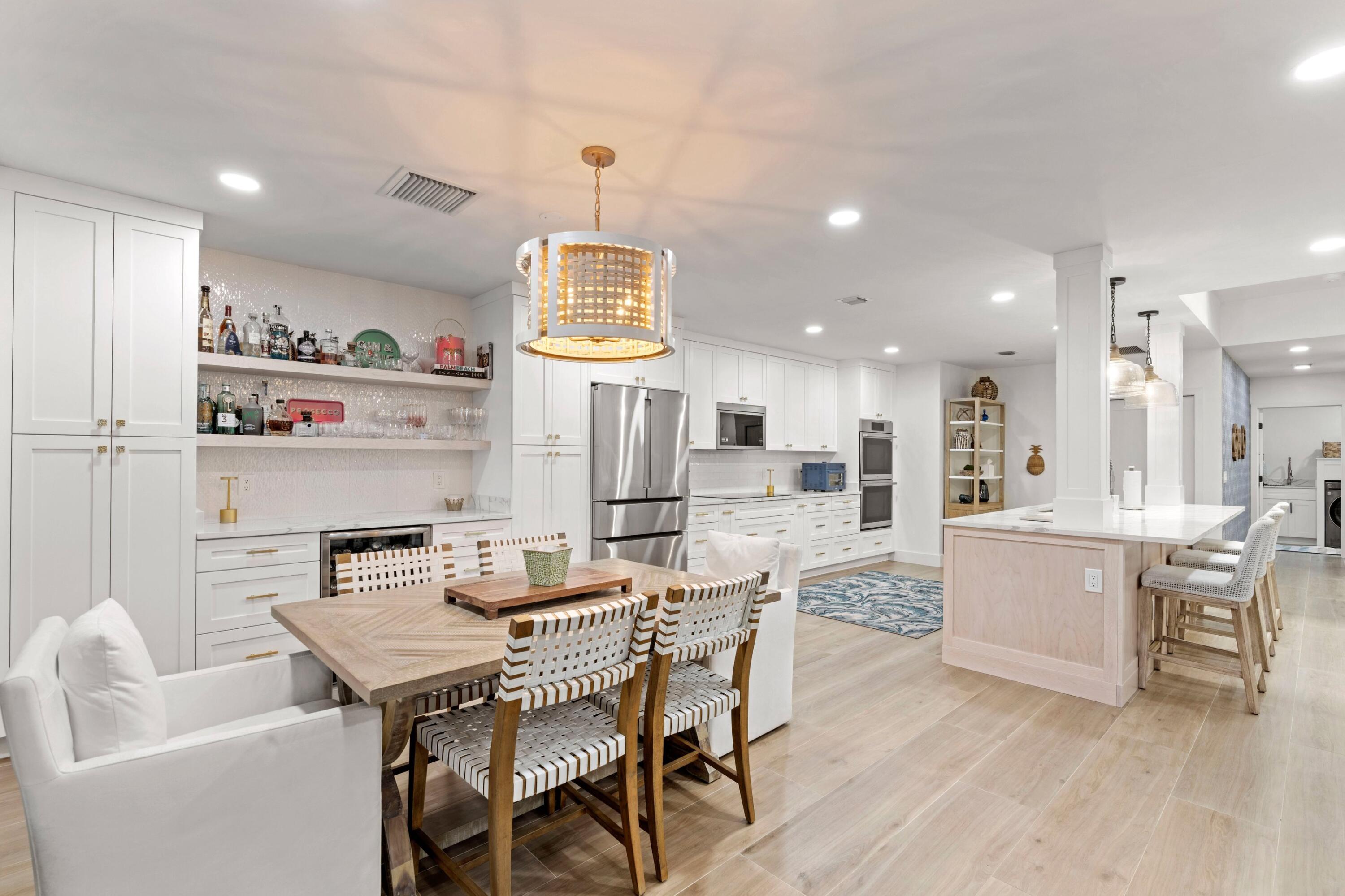 5552 North Ocean Boulevard, Unit 1A Ocean Ridge, FL 33435 - Photo 11 of 40 Dining Room
