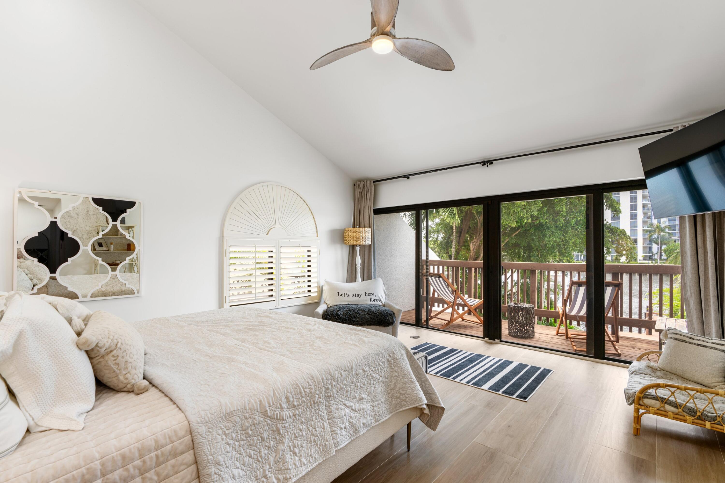 5552 North Ocean Boulevard, Unit 1A Ocean Ridge, FL 33435 - Photo 12 of 40 Primary Suite