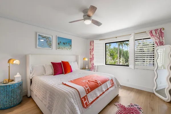 $1,900,000 | 5552 North Ocean Boulevard, Unit 1A, Ocean Ridge, FL 33435