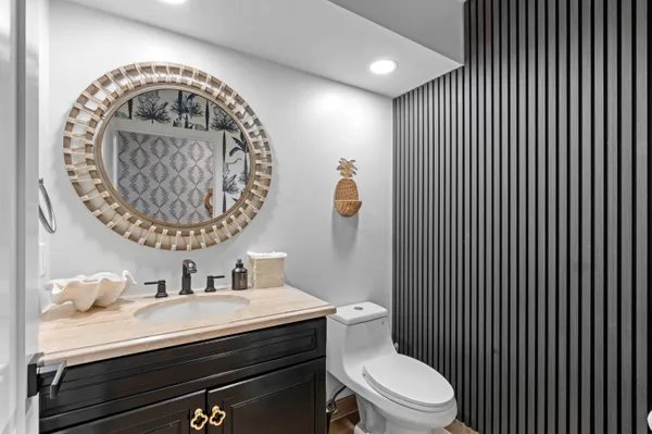 $1,900,000 | 5552 North Ocean Boulevard, Unit 1A, Ocean Ridge, FL 33435