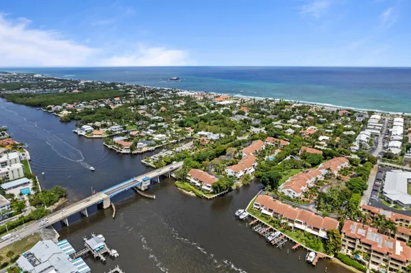 $1,900,000 | 5552 North Ocean Boulevard, Unit 1A, Ocean Ridge, FL 33435