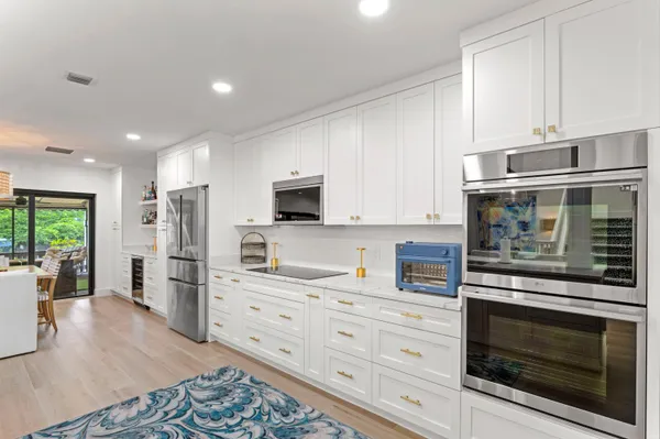$1,900,000 | 5552 North Ocean Boulevard, Unit 1A, Ocean Ridge, FL 33435