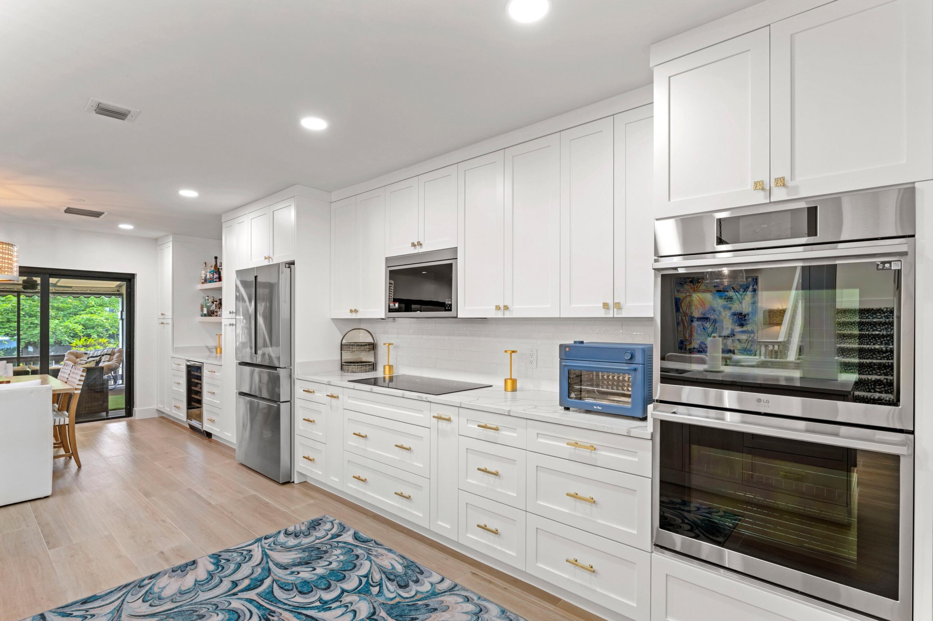 5552 North Ocean Boulevard, Unit 1A Ocean Ridge, FL 33435 - Photo 8 of 40 Kitchen