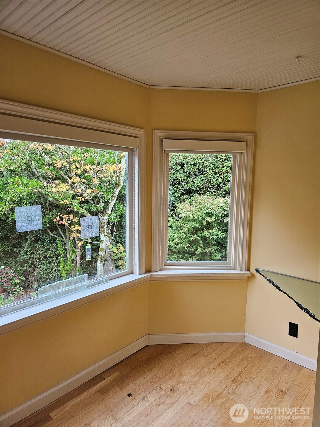 2822 Prosch Avenue West Seattle, WA 98119 - Photo 17 of 31 a view of a room that has a window in it