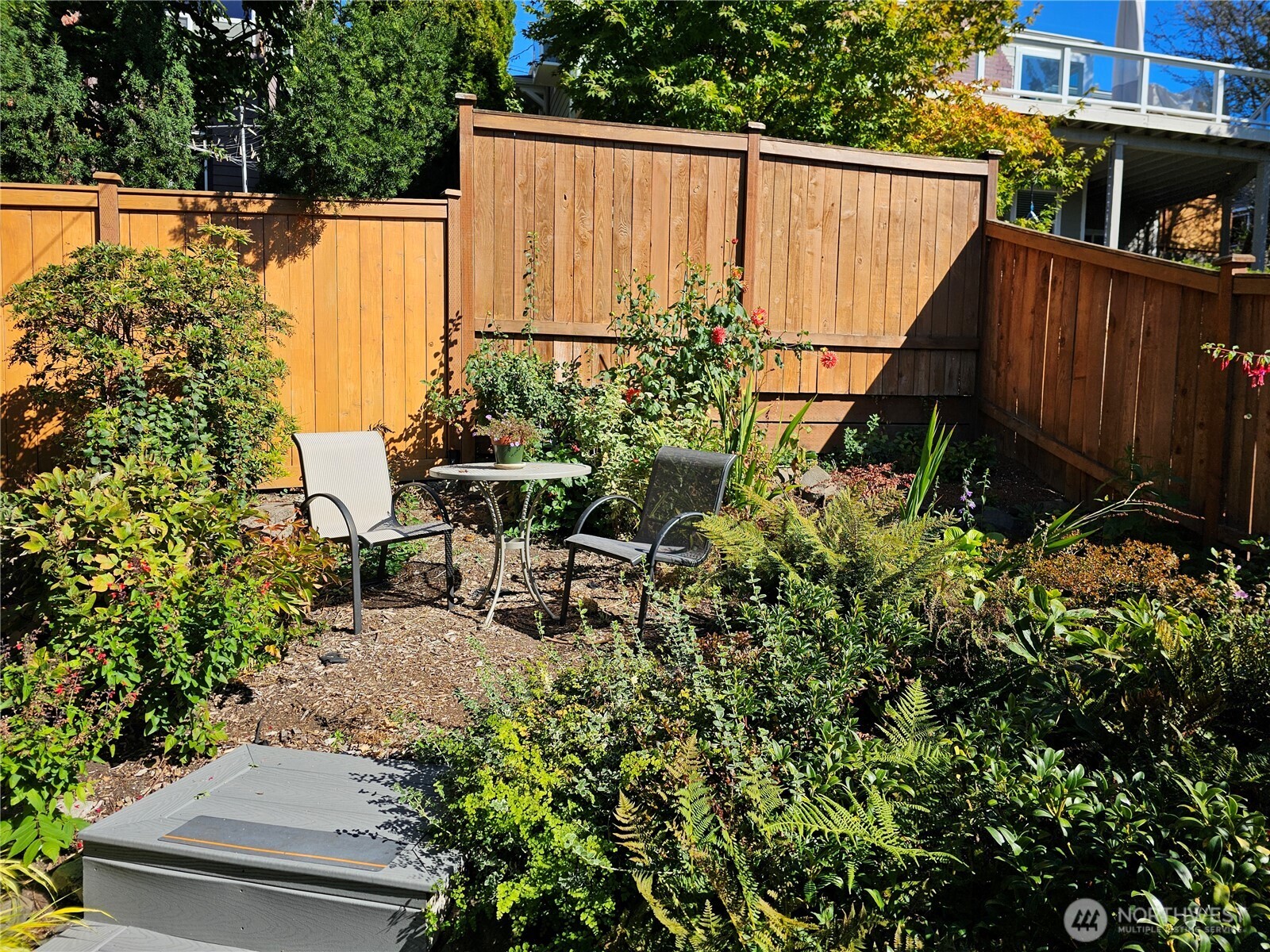 2822 Prosch Avenue West Seattle, WA 98119 - Photo 9 of 31 a garden view with a seating space