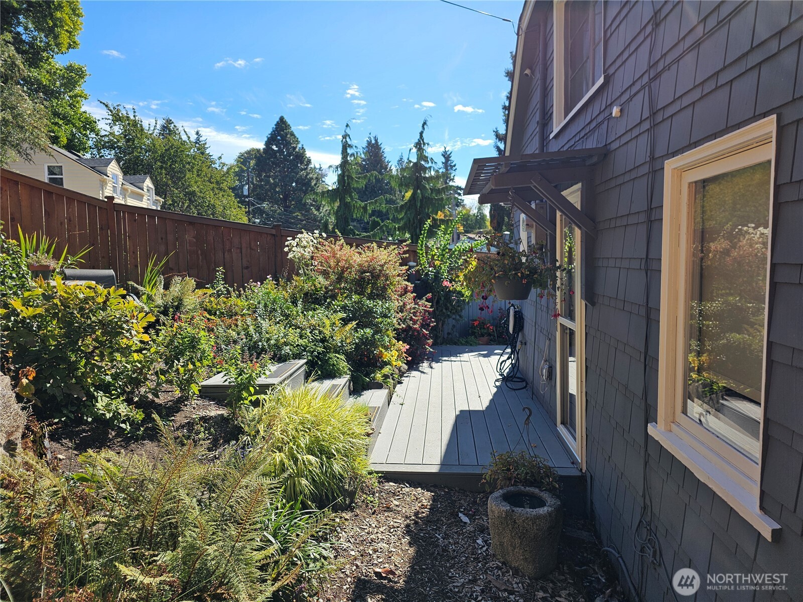2822 Prosch Avenue West Seattle, WA 98119 - Photo 10 of 31 a view of a garden with plants