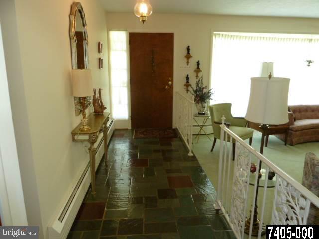 1240 Ruxton Road York, PA 17403 - Photo 2 of 18 Gallery Image 2