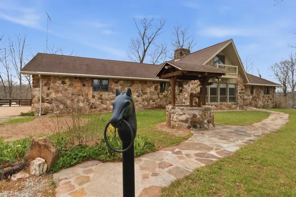 $450,000 | 6325 Hwy Z, Houston, MO 65483