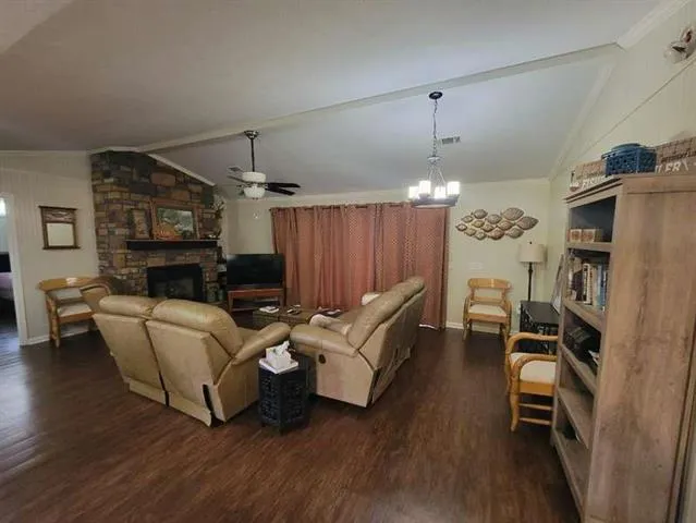 $379,900 | 164 Pecanty Road, Jonesville, LA 71343