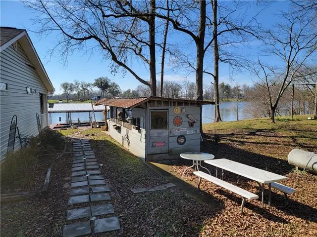 $379,900 | 164 Pecanty Road, Jonesville, LA 71343