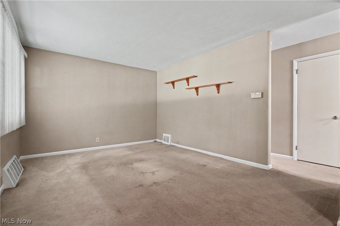 2491 Graham Road Stow, OH 44224 - Photo 5 of 36 Gallery Image 5