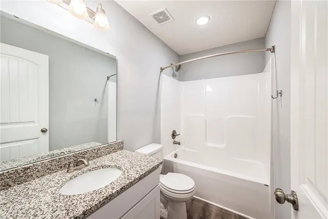 $415,000 | 705 Poplar Circle, Belton, MO 64012