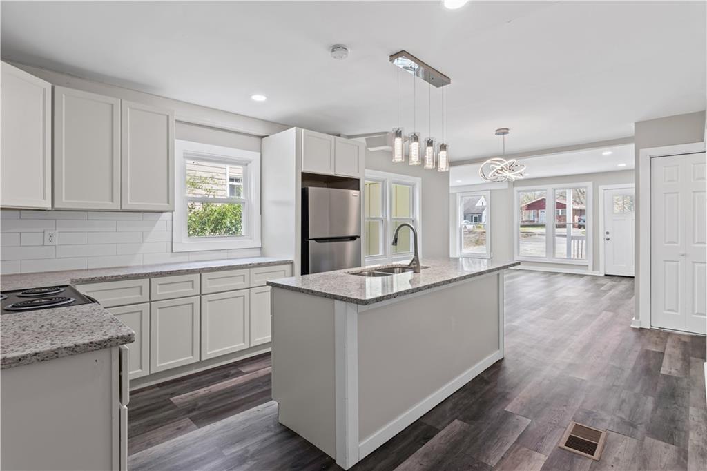 599 Daniel Avenue Decatur, GA 30032 - Photo 11 of 17