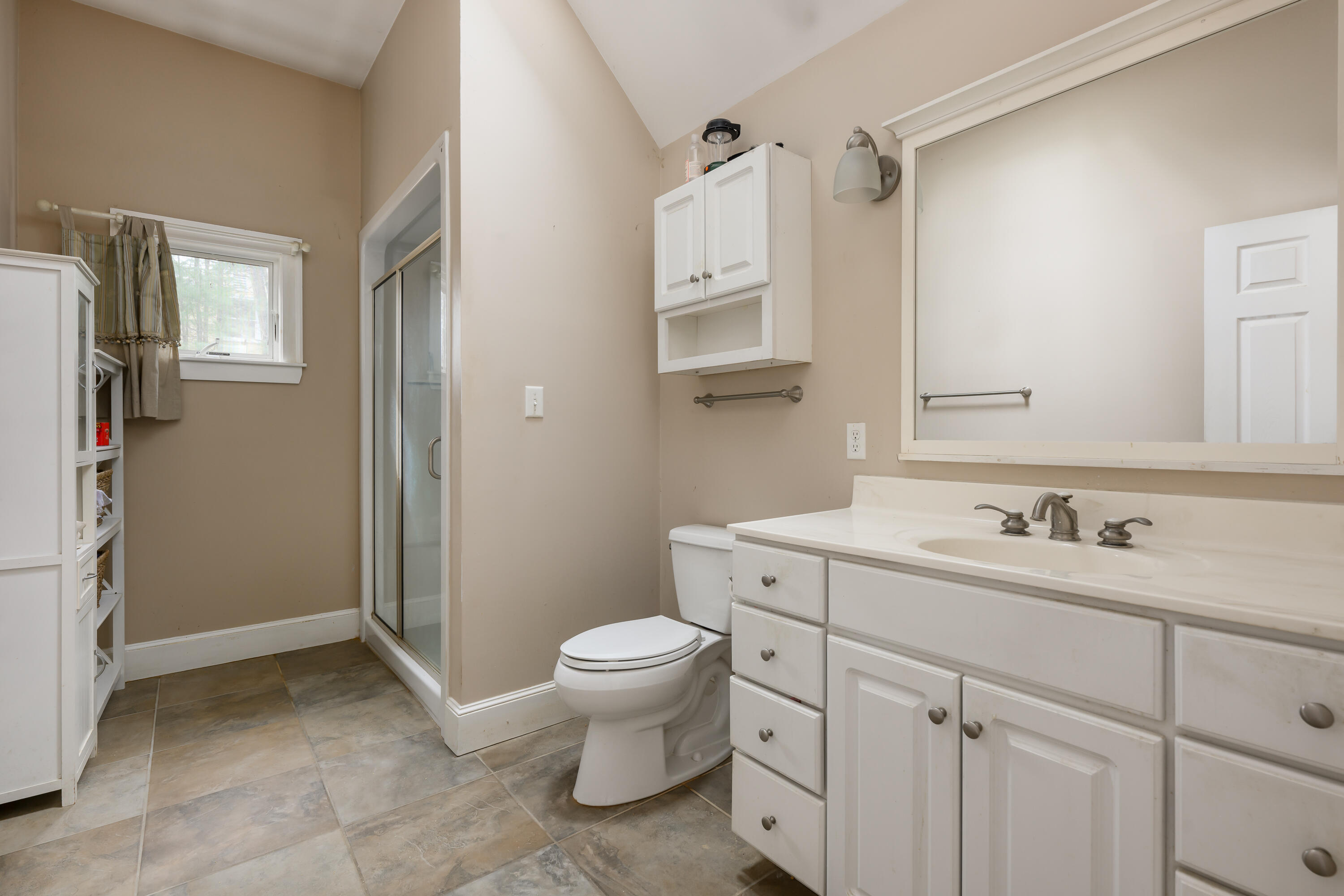 8 Mousam Ridge Road Kennebunk, ME 04043 - Photo 19 of 29 Primary Bathroom