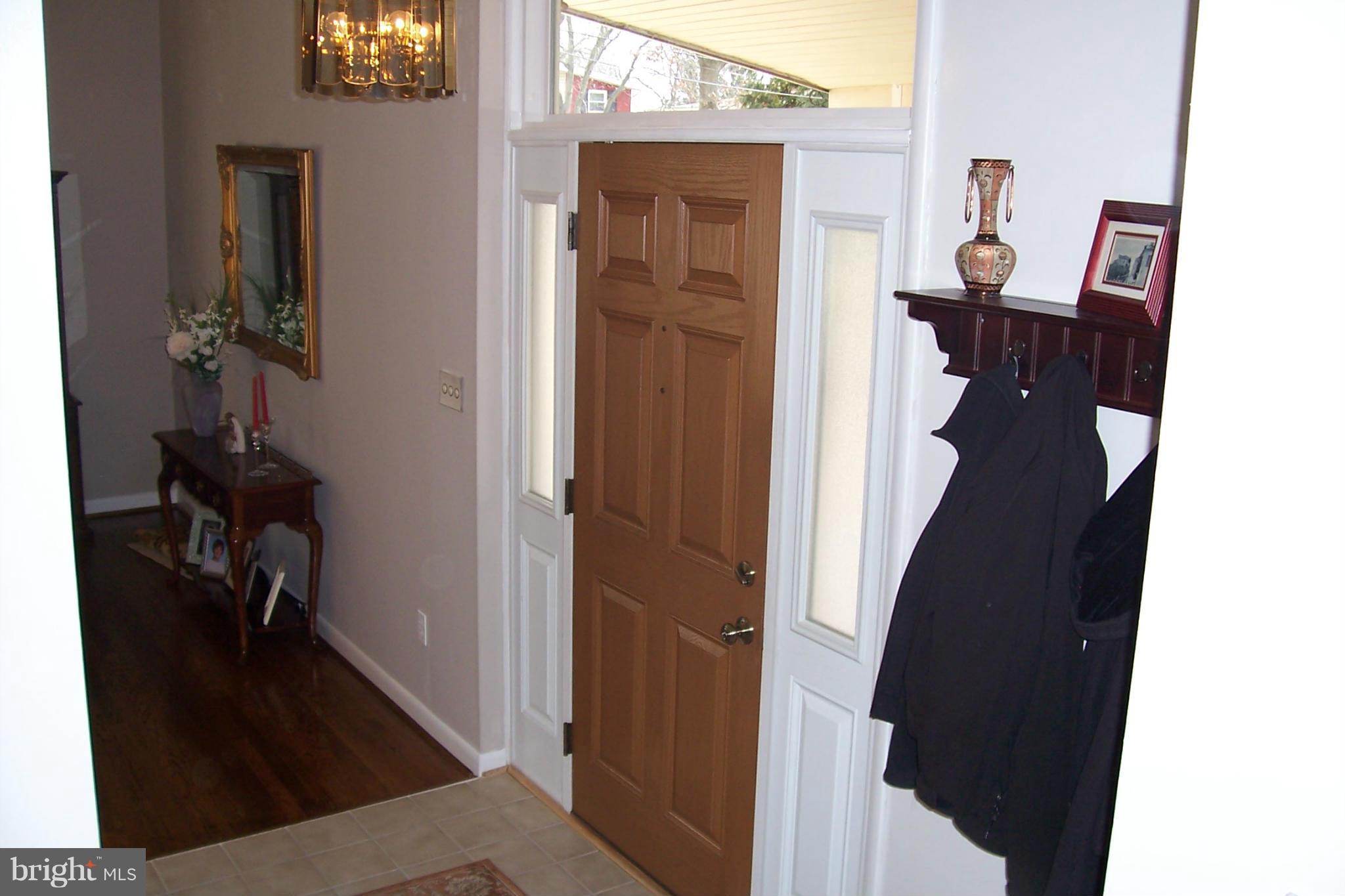 11512 Lockhart Place Silver Spring, MD 20902 - Photo 3 of 23 Foyer