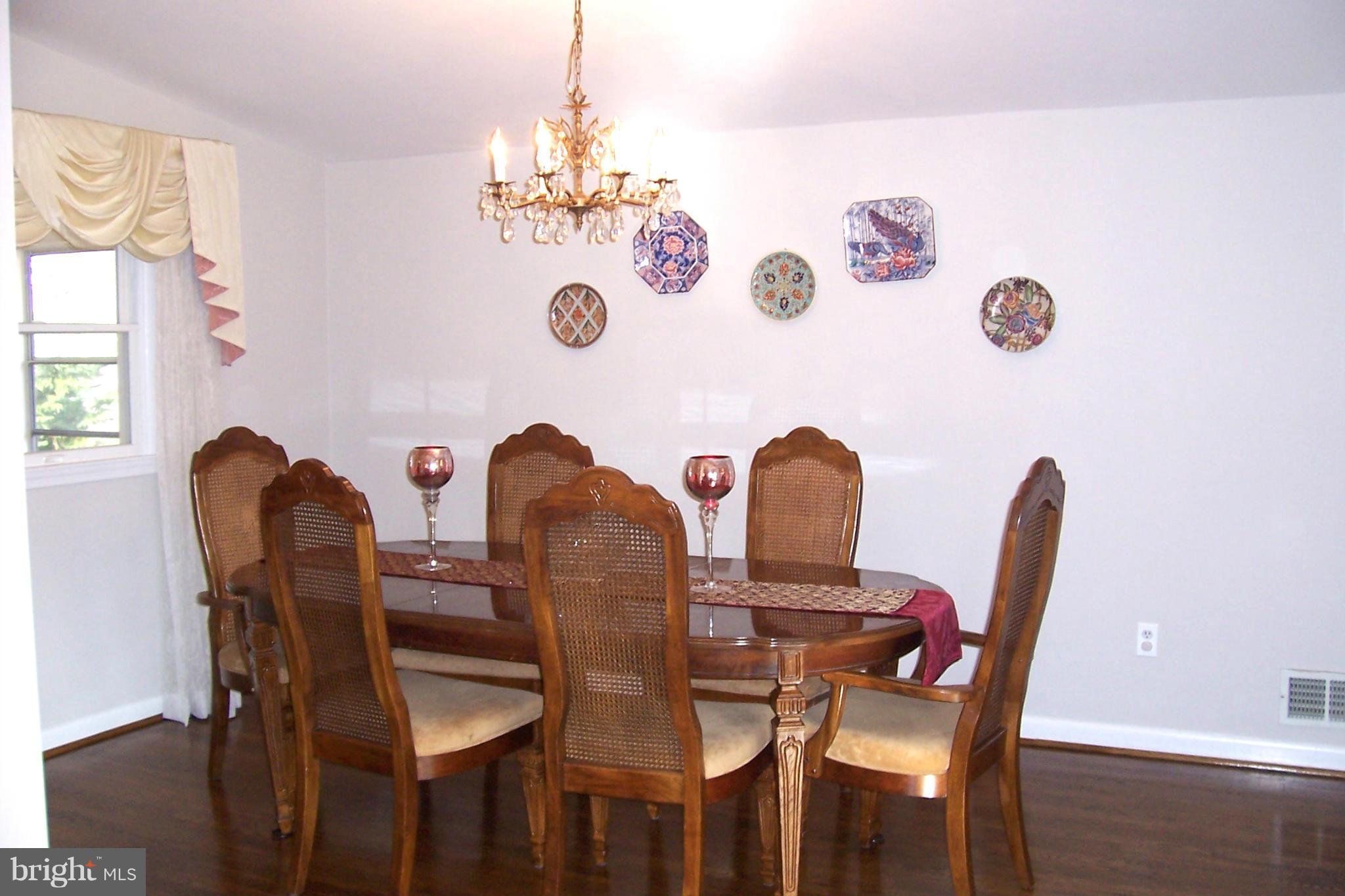 11512 Lockhart Place Silver Spring, MD 20902 - Photo 5 of 23 Dining Room