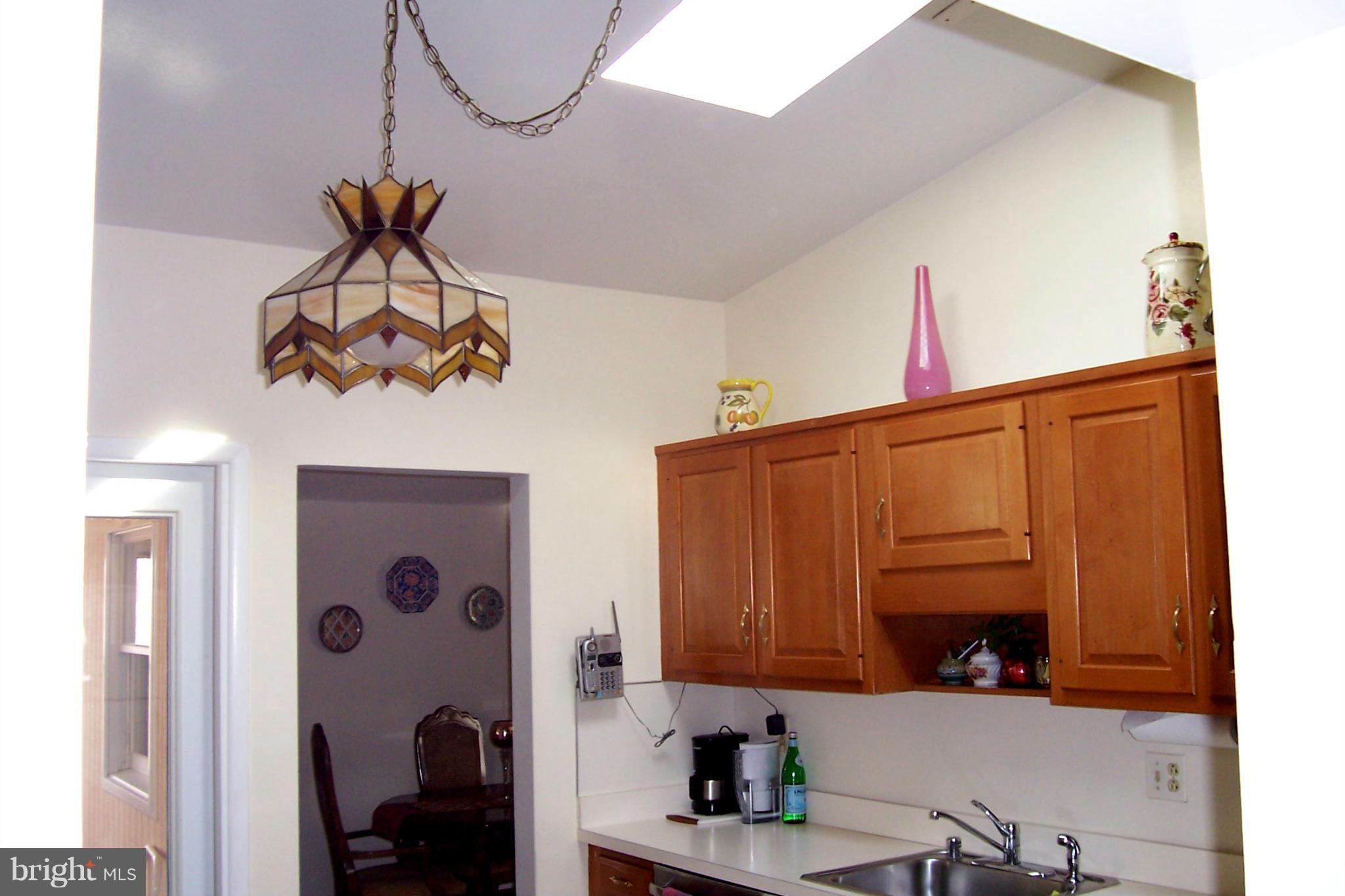 11512 Lockhart Place Silver Spring, MD 20902 - Photo 7 of 23 Kitchen
