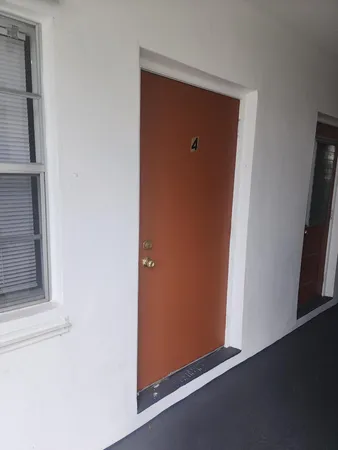 $1,500 | 1007 North 19th Avenue, Unit 4, Hollywood, FL 33020