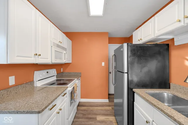 $205,000 | 530 Sutherland Avenue, Unit A, Indianapolis, IN 46205