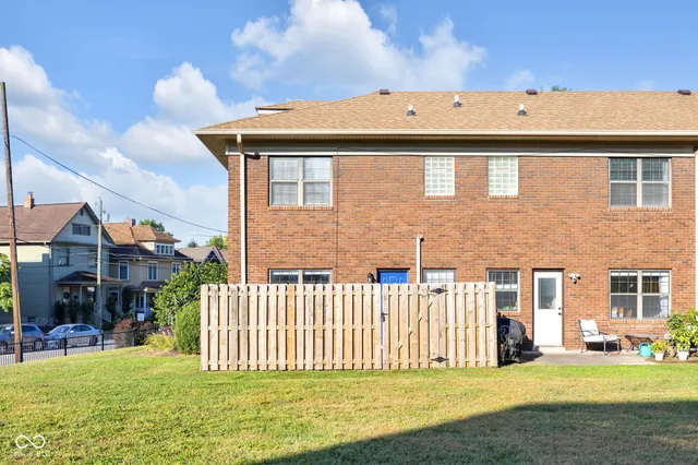 $205,000 | 530 Sutherland Avenue, Unit A, Indianapolis, IN 46205