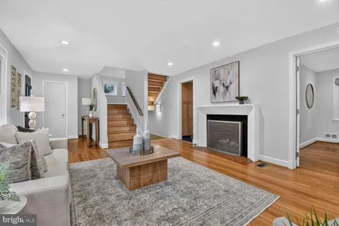 $1,549,000 | 9305 Linden Avenue, Bethesda, MD 20814