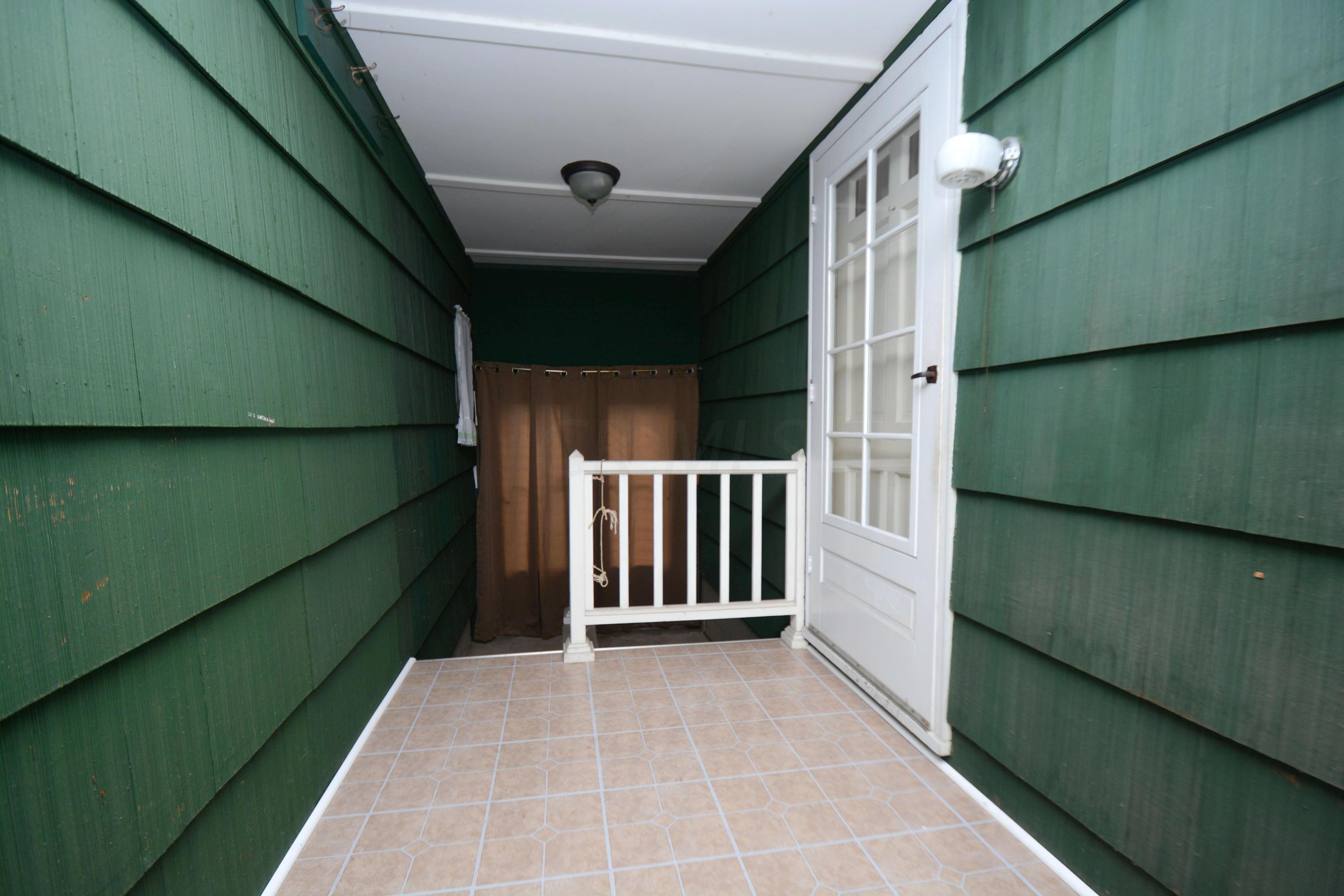 3382 Maize Road Columbus, OH 43224 - Photo 20 of 25 Gallery Image 20