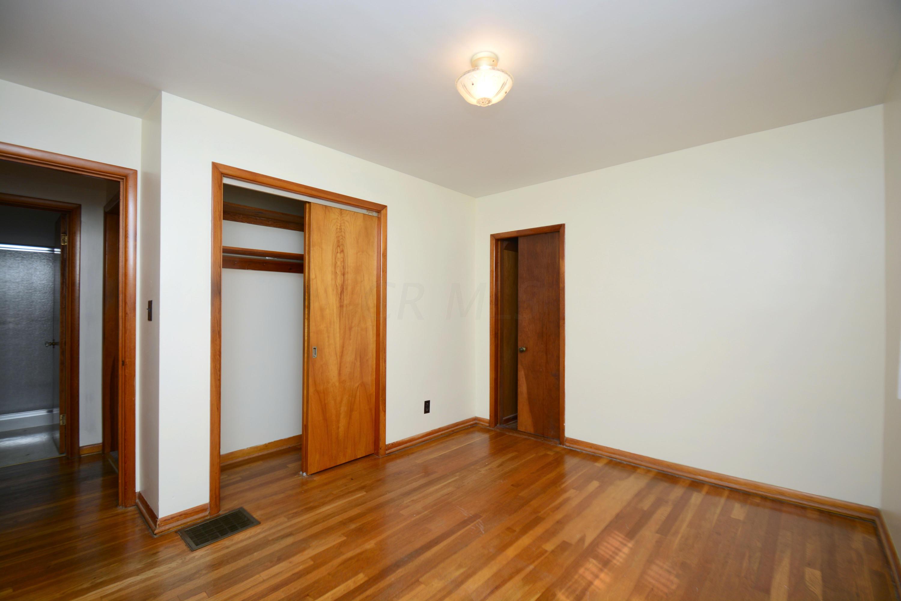 3382 Maize Road Columbus, OH 43224 - Photo 7 of 25 Gallery Image 7